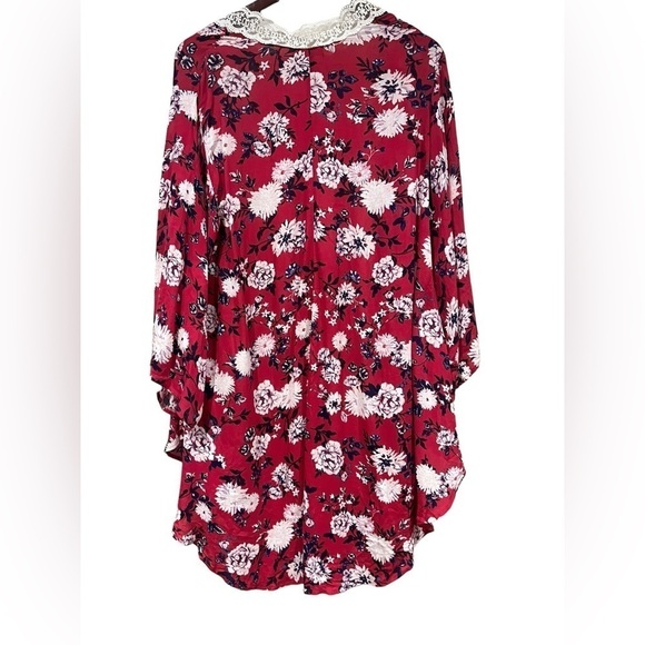 Torrid Red Floral and Lace Kimono Flowy Long Size 00/0 or 10/12 Boho Festival - Picture 8 of 9